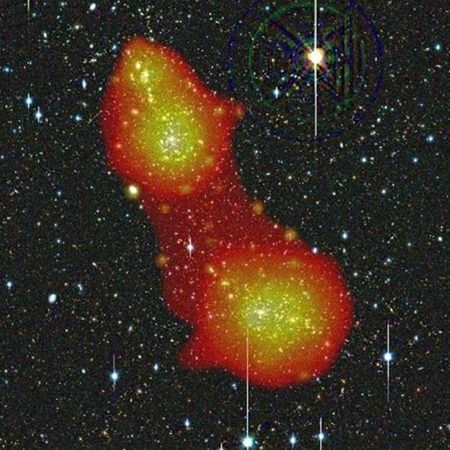 Zhluk galaxií, ktoré pozoroval N. Werner a jeho tím pomocou družice XMM-Newton. Autor: ESA 